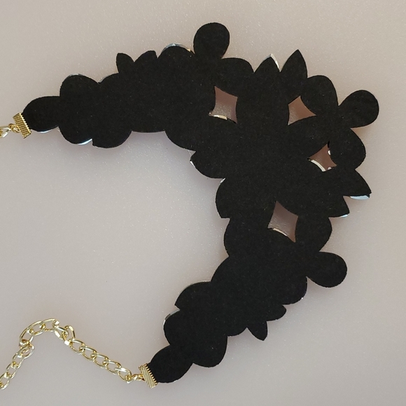 Traci Lynn Multicolored rhinestone massive necklace and earrings purples  NIB - Picture 8 of 9